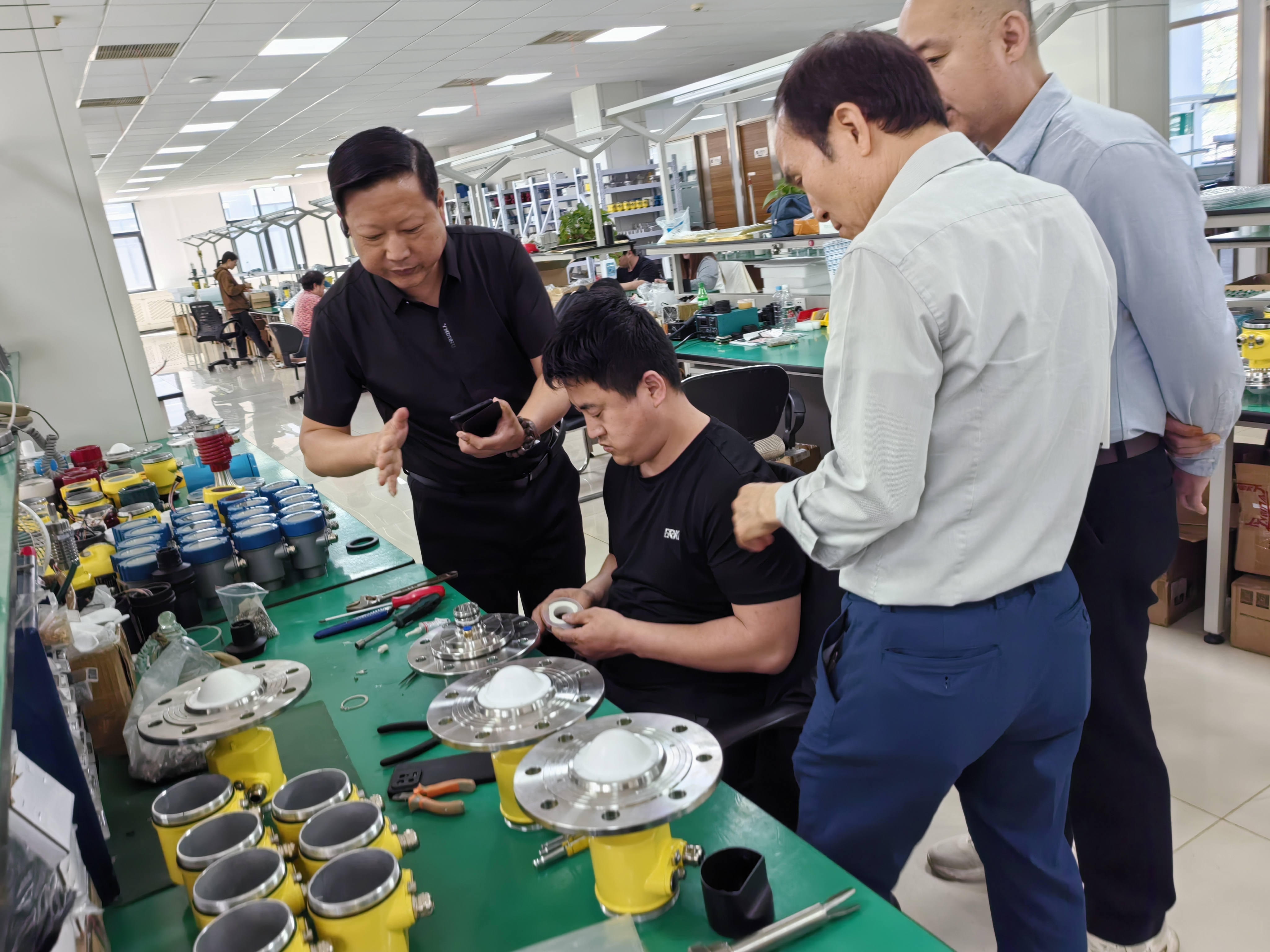 韓國客戶到訪北京精誠瑞博 開展技術(shù)交流與車間考察 韓國客戶到訪北京精誠瑞博 開展技術(shù)交流與車間考察