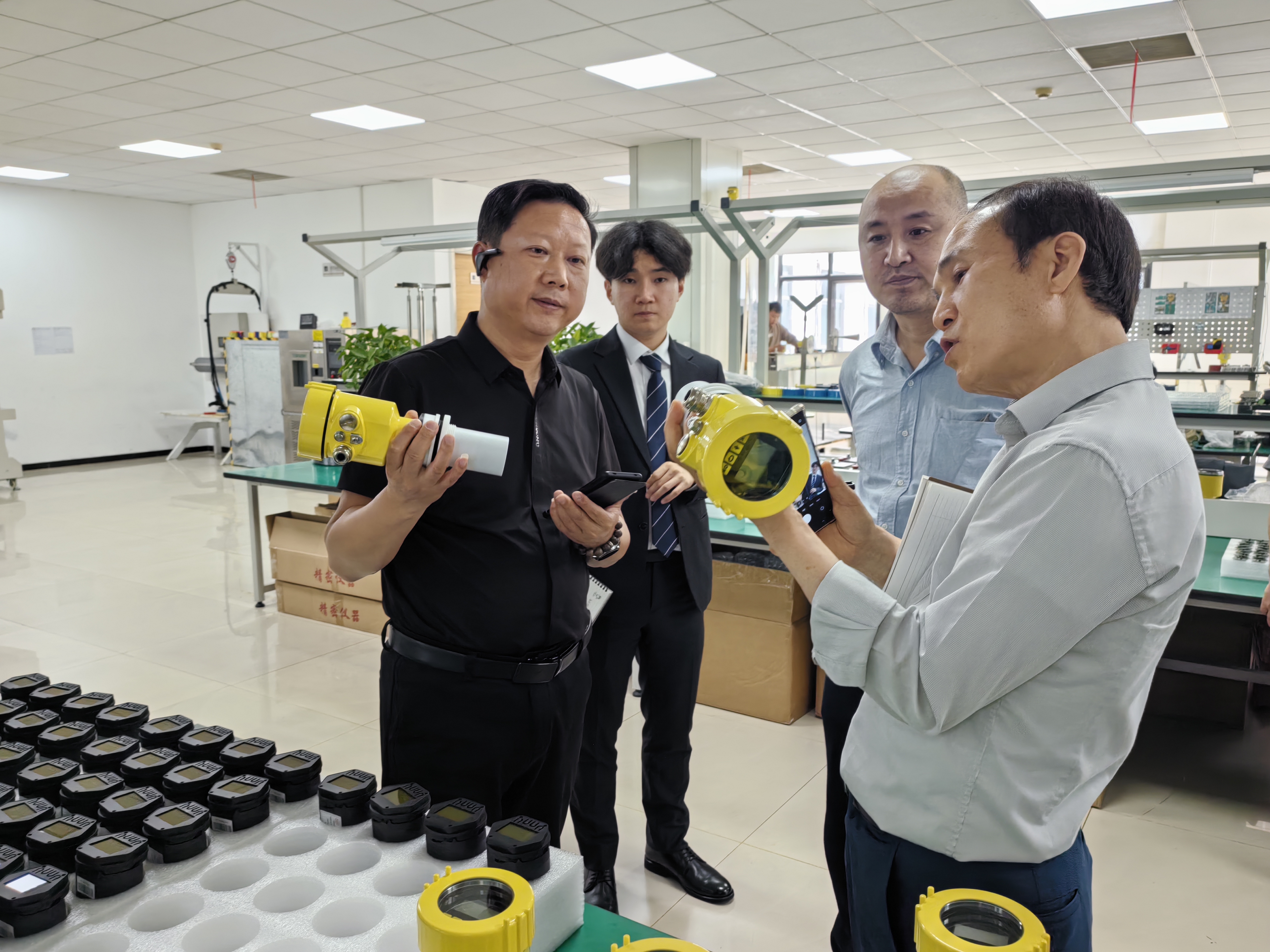 韓國客戶到訪北京精誠瑞博 開展技術(shù)交流與車間考察 韓國客戶到訪北京精誠瑞博 開展技術(shù)交流與車間考察